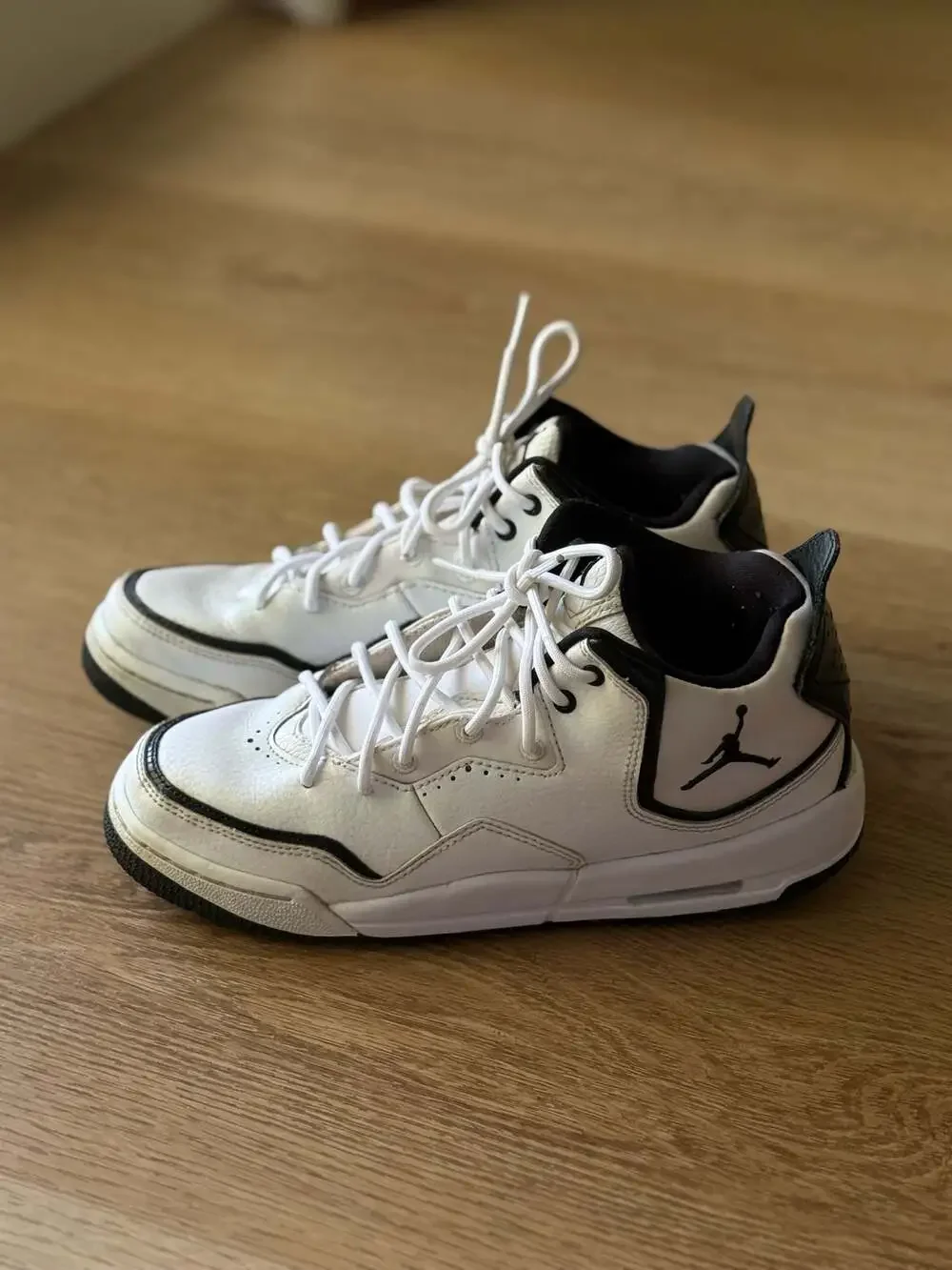 Nike Air Jordan Sneakers Courtside 23 Trainers Basketball White Shoes